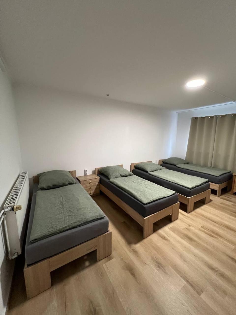 Messe Und Monteurzimmer Sehnde Εξωτερικό φωτογραφία