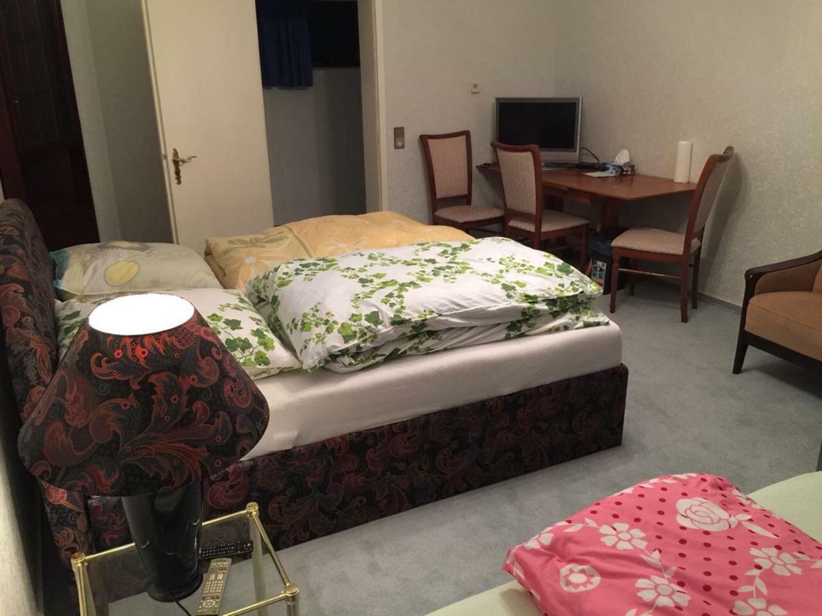 Messe Und Monteurzimmer Sehnde Εξωτερικό φωτογραφία